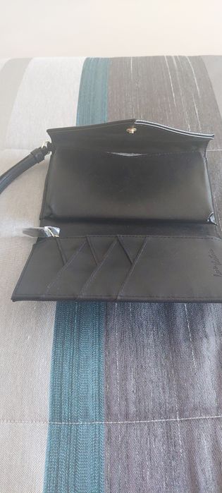 Carteira Clutch Preta Victoria Secret