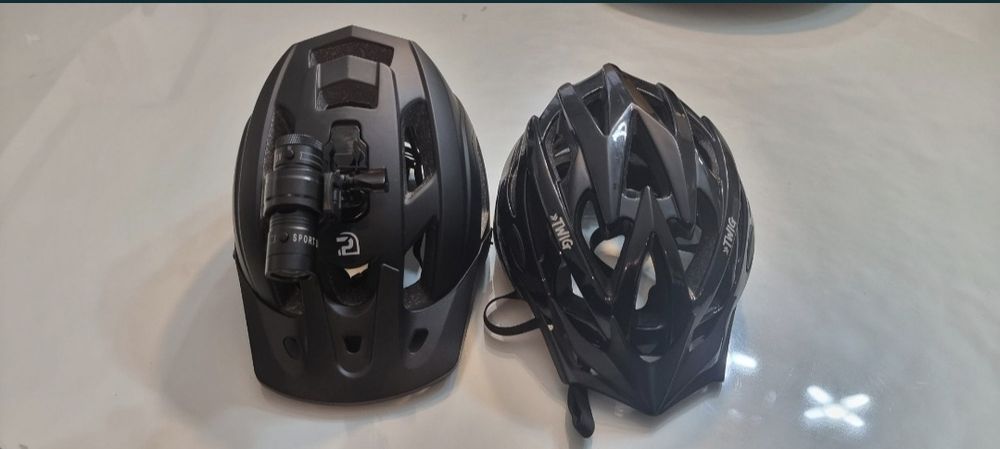 Vendo capacetes e selim