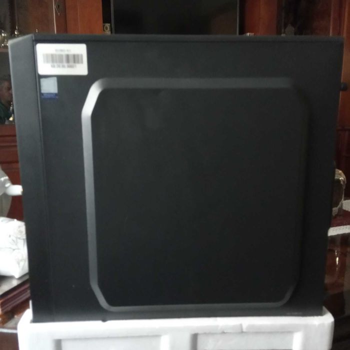Torre de computador KUBO K1 com garantia