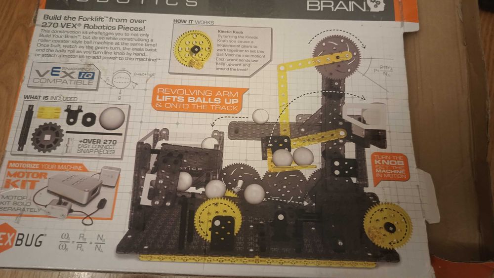 Klocki STEM - maszyna do rzucania kulek