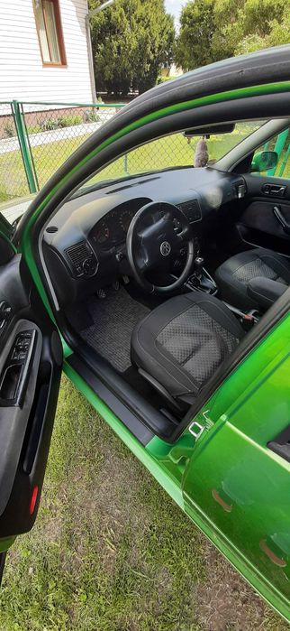 Volkswagen Golf 4