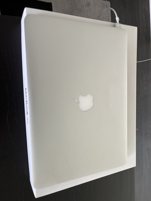 Macbook Air 13’ impecavel