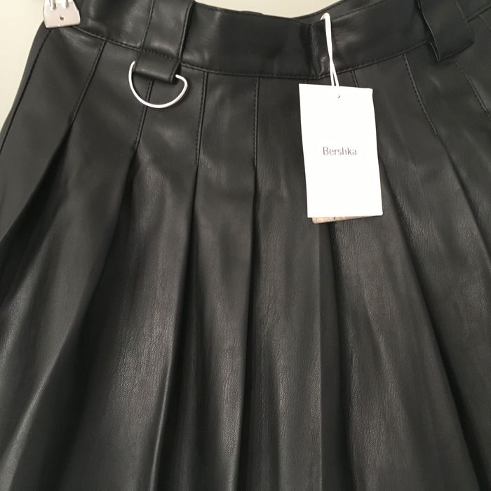 Спідниця жіноча від BERSHKA