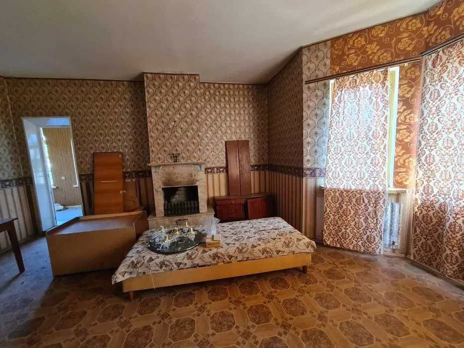 (13)  Продам красивый большой дом