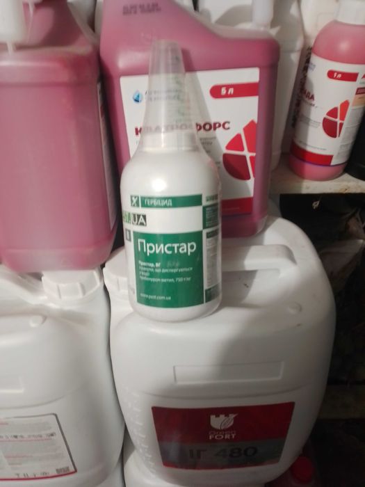 Засоби захисту рослин для сої пшениці картоплі тощо.