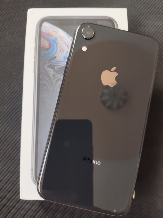 Продам iPhone XR 64GB Space Grey