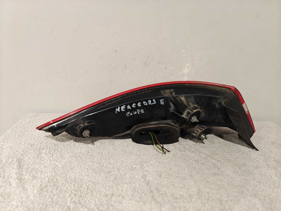 Lampa Prawy Tył LED Mercedes Klasa E W207 Coupe EUROPA