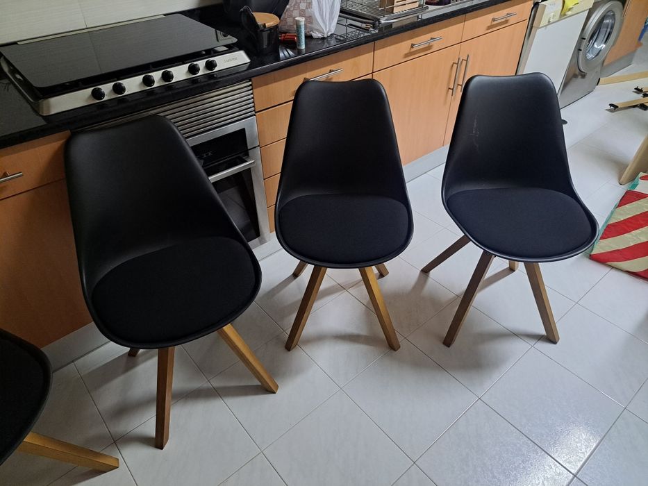 4 cadeiras estilo nordico