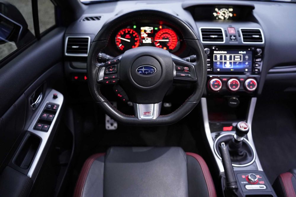2016 рік Subaru WRX STI