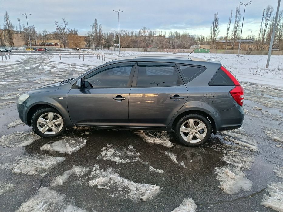 Продам KIA CEED от владельца.