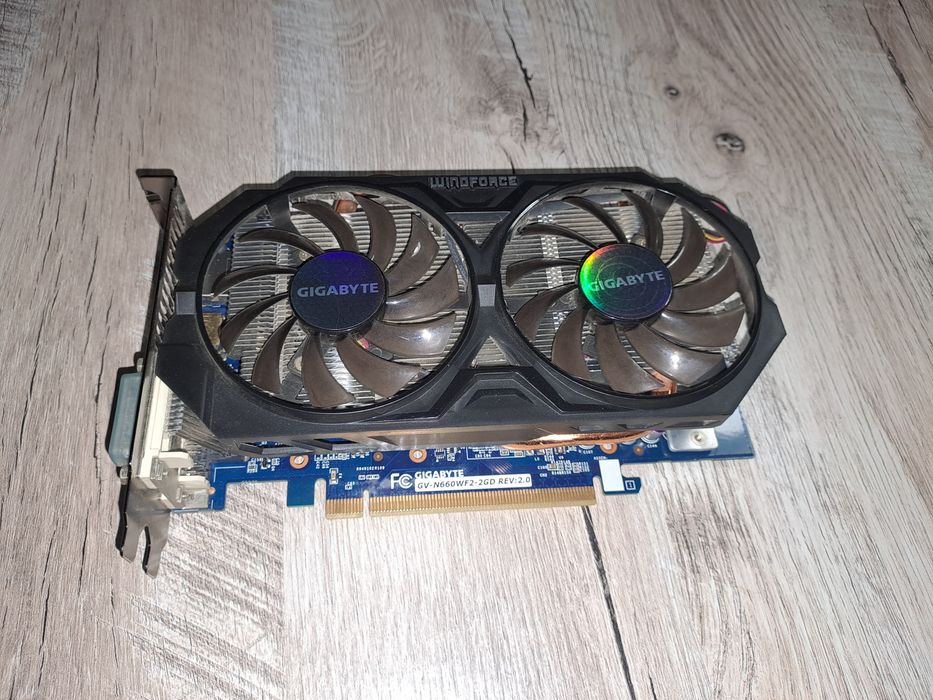 Відеокарта Nvidia GeForce GTX 660 2GB Gigabyte