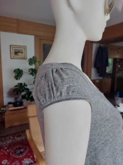 szara bawełniana koszulka bluzka trapezowa ciążowa tunika bufki