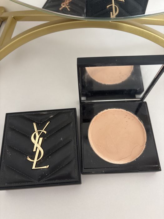 Ysl puder all hours hyper finish compact