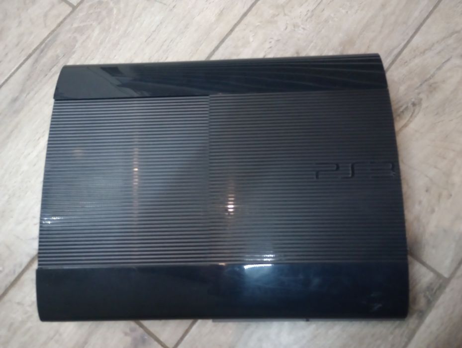 Konsola PS3 Super Slim Pad