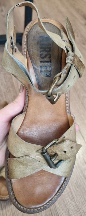 Босоніжки безкоштовно