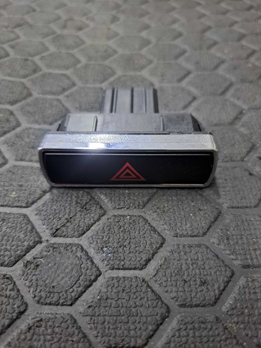 Przycisk, włącznik świateł awaryjnych Ford Mondeo Mk4 BS7T-13A350-AA