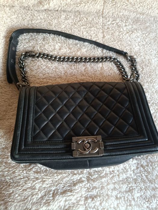 Chanel boy bag black