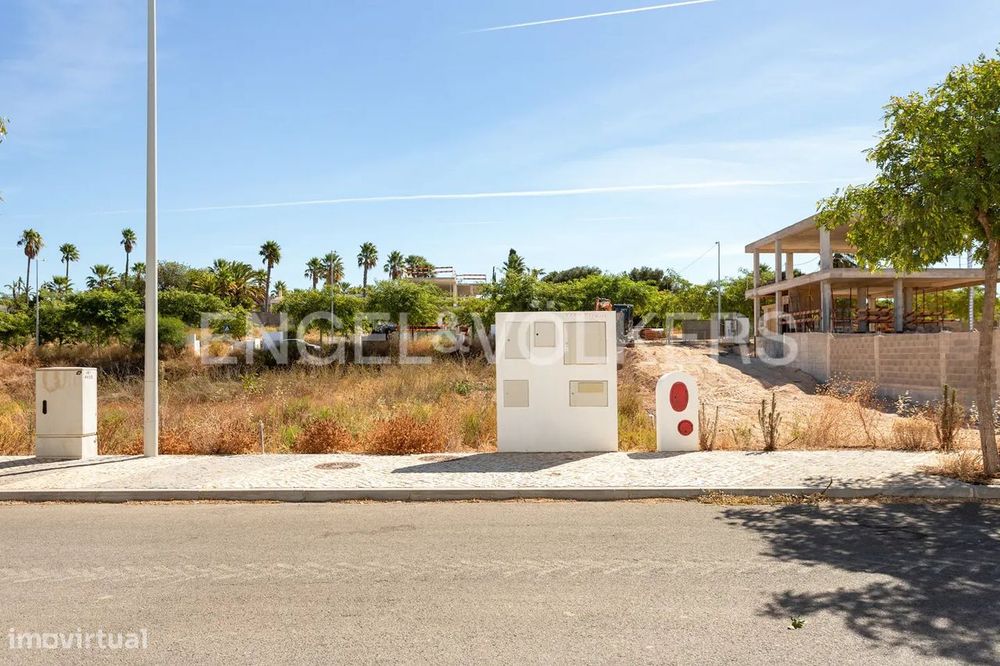Lote de terreno para construção na Guia