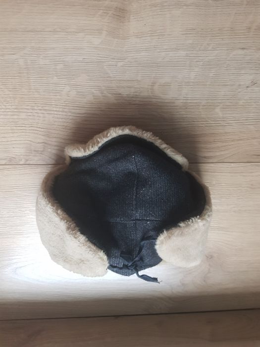 Czapka uszatka z czasów PRL męska