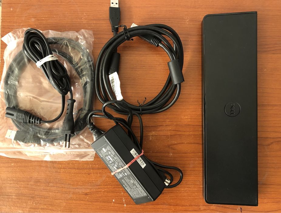 Док станция Dell D3000