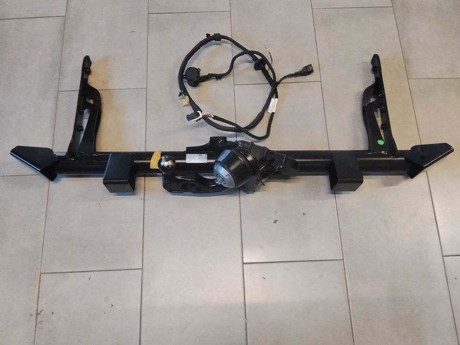 Oryginalny Hak Holowniczy Skoda ELROQ 5LJ803881