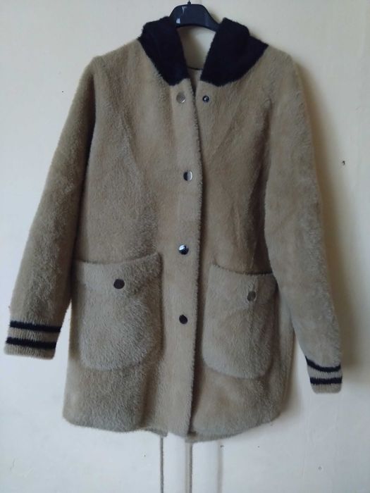 Płaszczyk kurtka alpaka r Uni beżowa