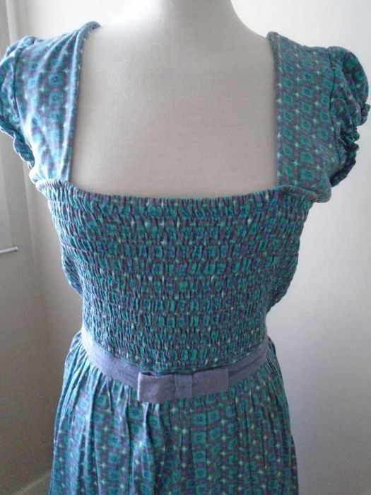 Vestido corte "princesa" com saia balão