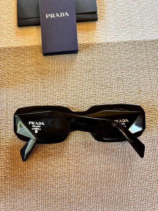 Okulary przeciwsłoneczne Prada
