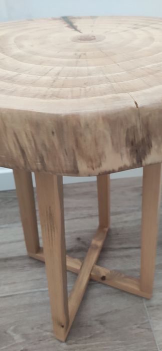 Base para vasos ou mesa de apoio