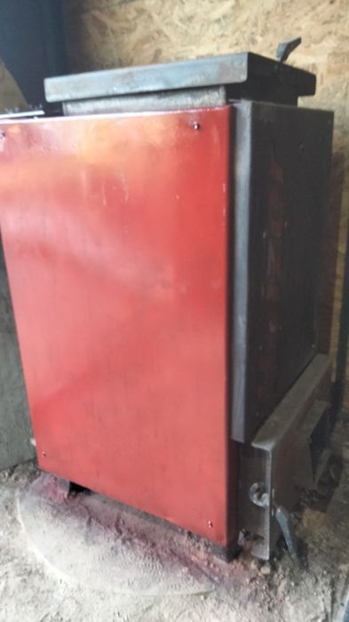 Котел твердопаливний