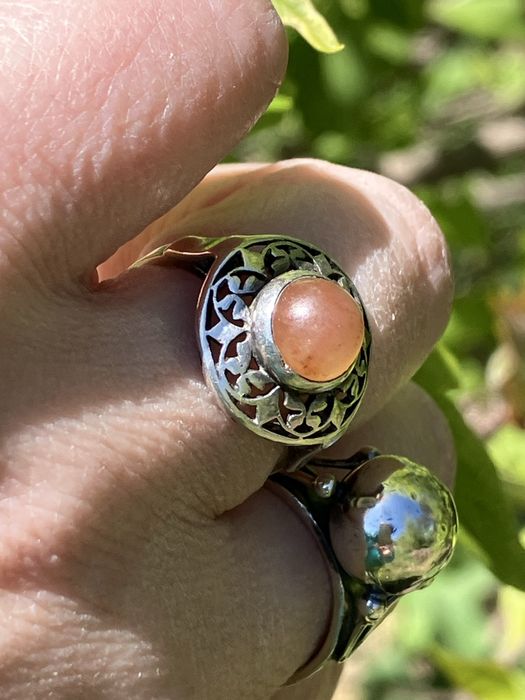 Warmet pierscionek PRL motylki z chalcedonem