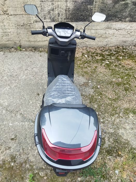 Електроскутер Corso Grande 2000W 72V35 Ah.
