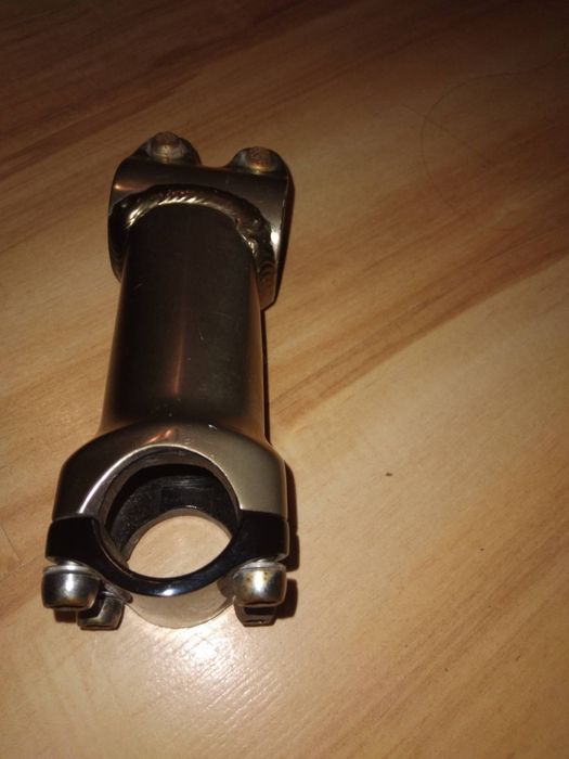 Mostek rowerowy, długość 8,5 cm.