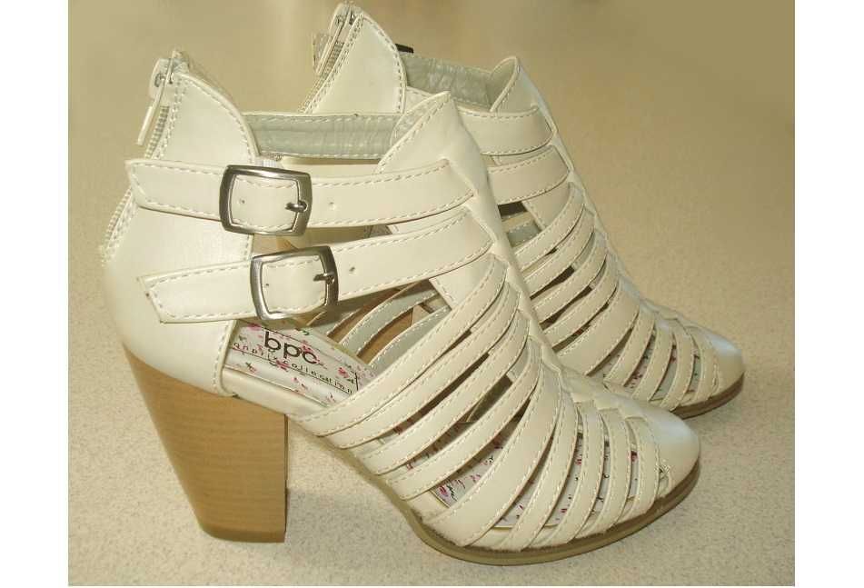 Kremowe nowiutkie sandały botki GLADIATORKI Bonprix rozm. 35 (B040)