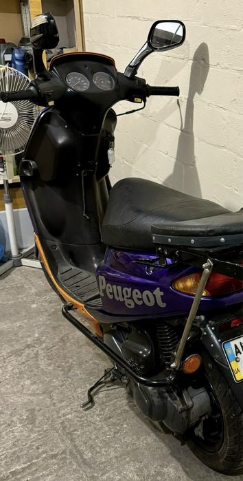 Скутер Peugeot пежо