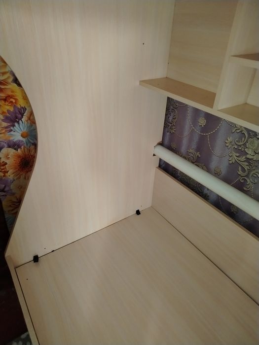 Продам двохярусне ліжко