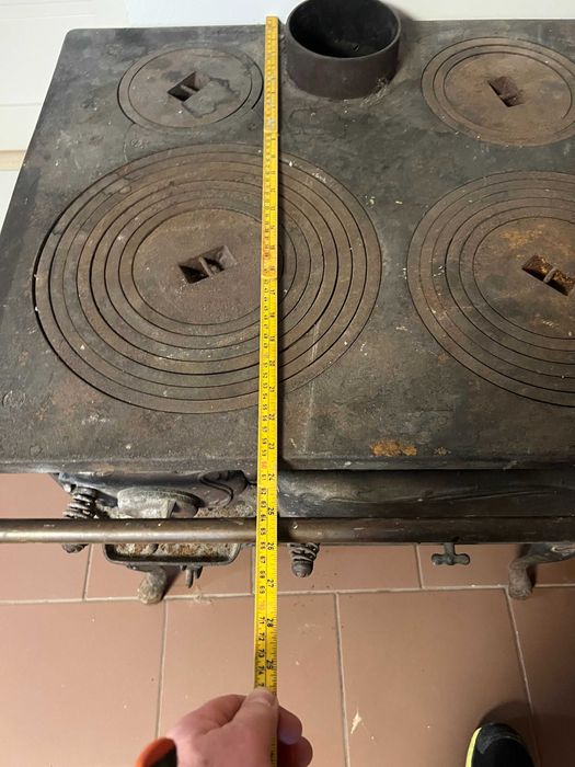 kuchenny żeliwny zabytkowy piec