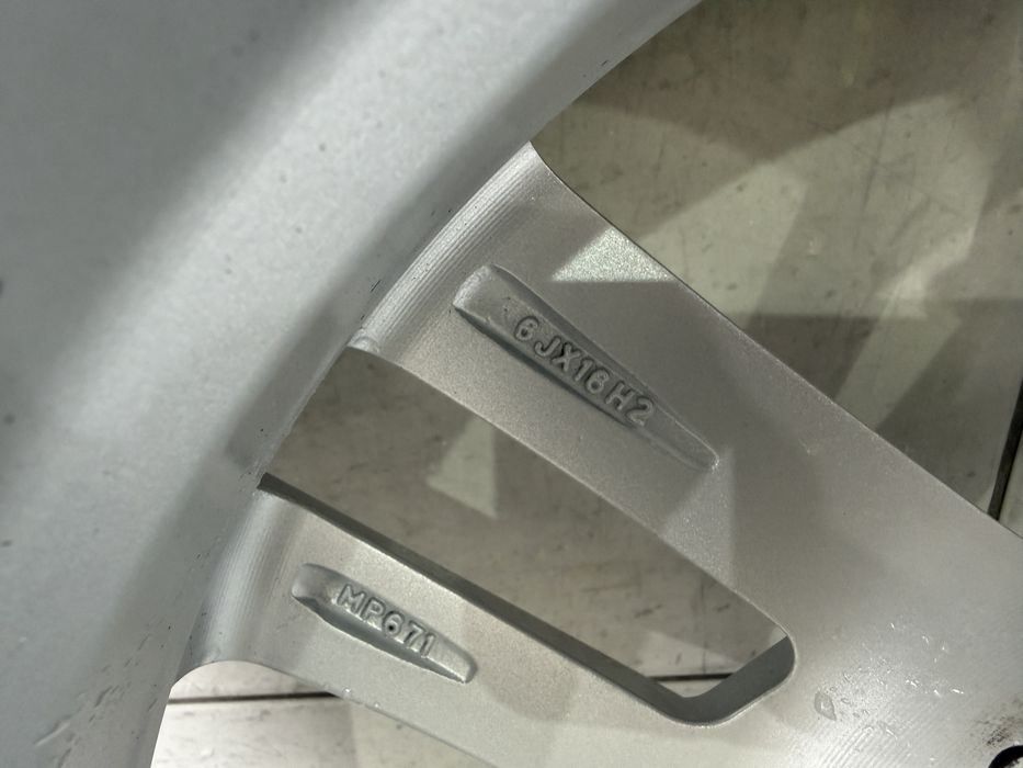 Диски з резиной 205.60.R16 5/100 VW Vag Golf4 Polo Skoda Seat