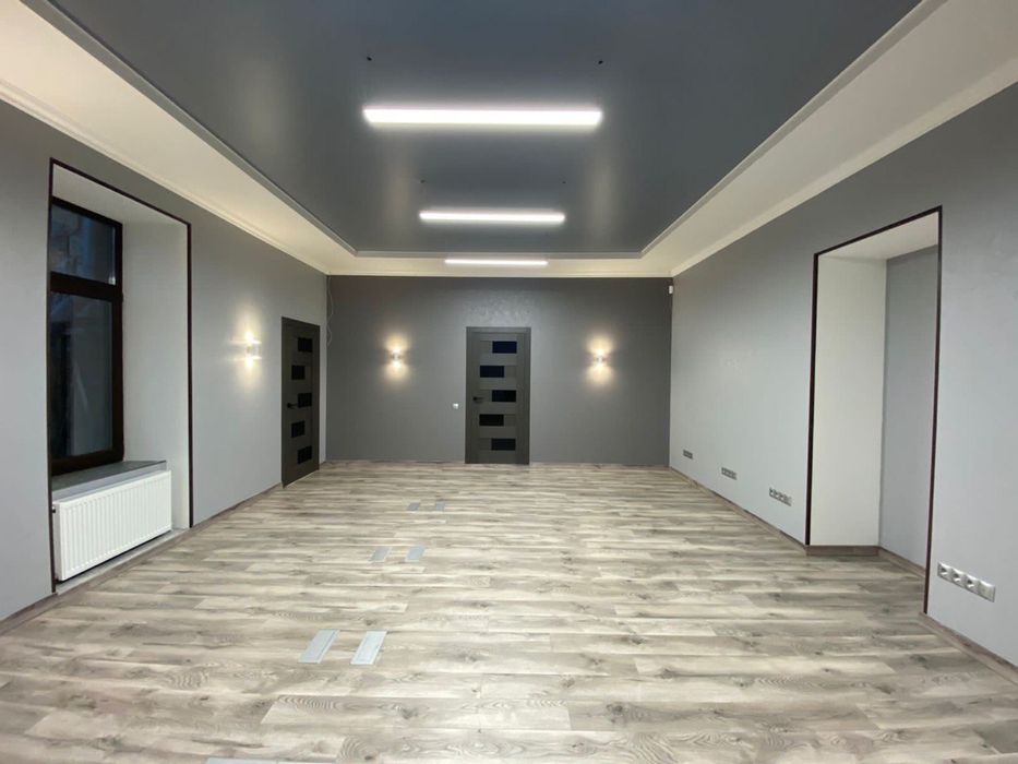 Сдам офис в центре города с генератором , ул Софиевская 15