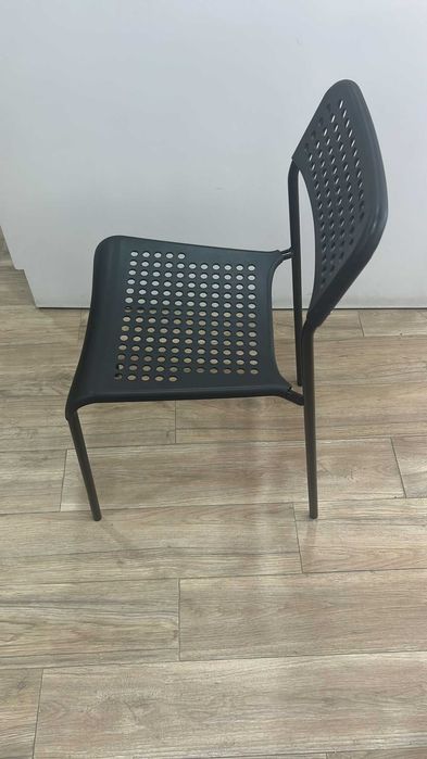 Set of 4 Chairs64584482474114123