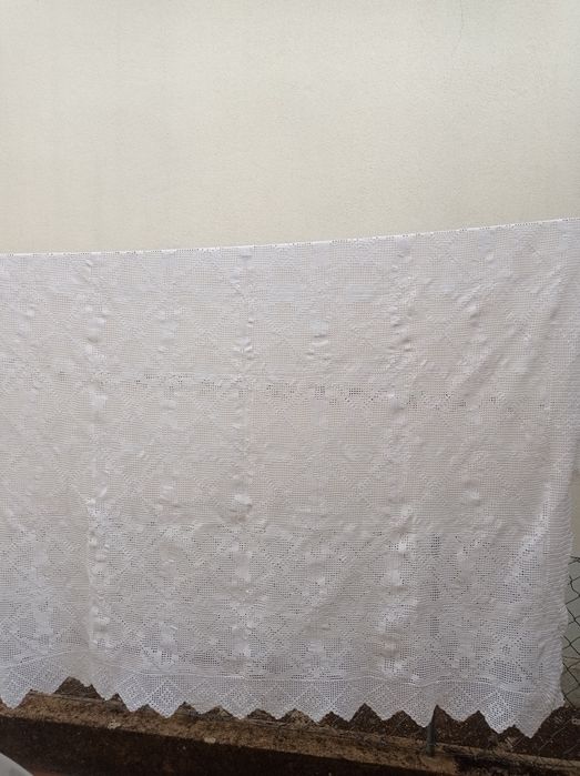 Colcha em renda feita a mão, 2.00m por 2.20m