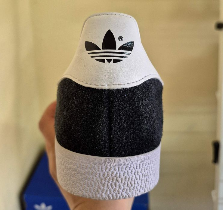 Кросівки чоловічі Adidas Gazelle Core Black(Оригінал)Розміри:42-27см,42⅔-27,5см,44-28см і 46-29,5см
