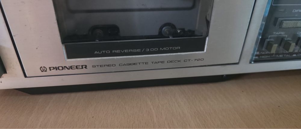 Leitor de cassetes pioneer CT-720