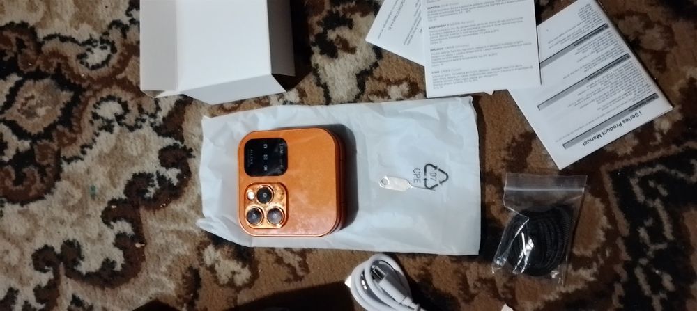 Продам новий телефон