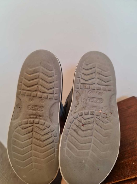 Sandałki Crocs rozmiar J2 34-35