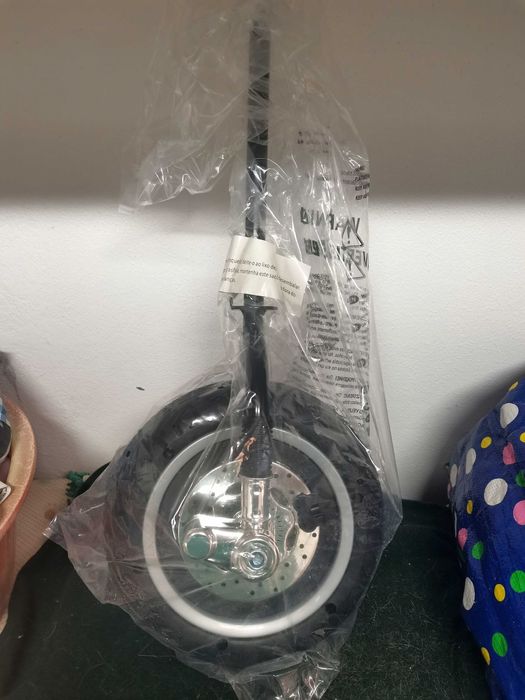 Mota Vespa de Brincar ZOKO [como nova]