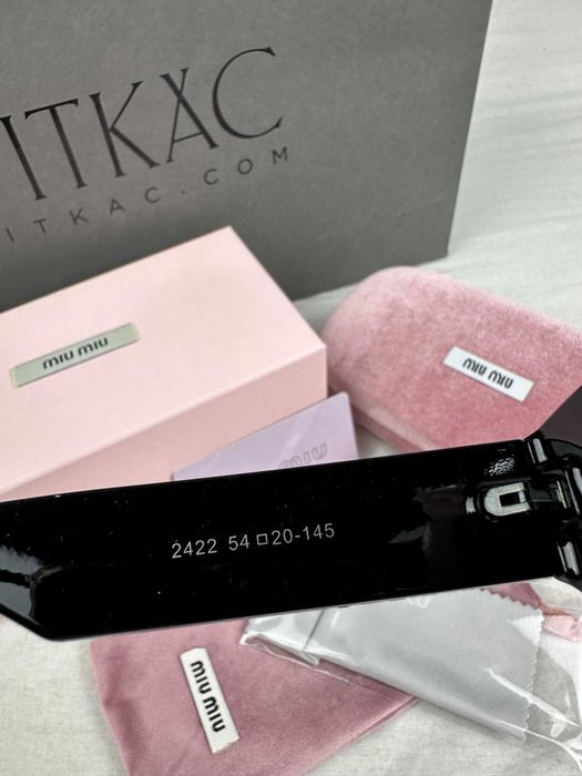 Okulary przeciwsłoneczne Zestaw Miu Miu owalne pudełko nowość lato