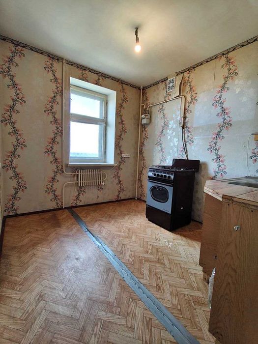Продаю 2х.кім. квартиру в мікрорайоні Жовтневе
