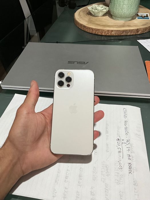 Vendo IPHONE 12 PRO 128 COMO NOVO!