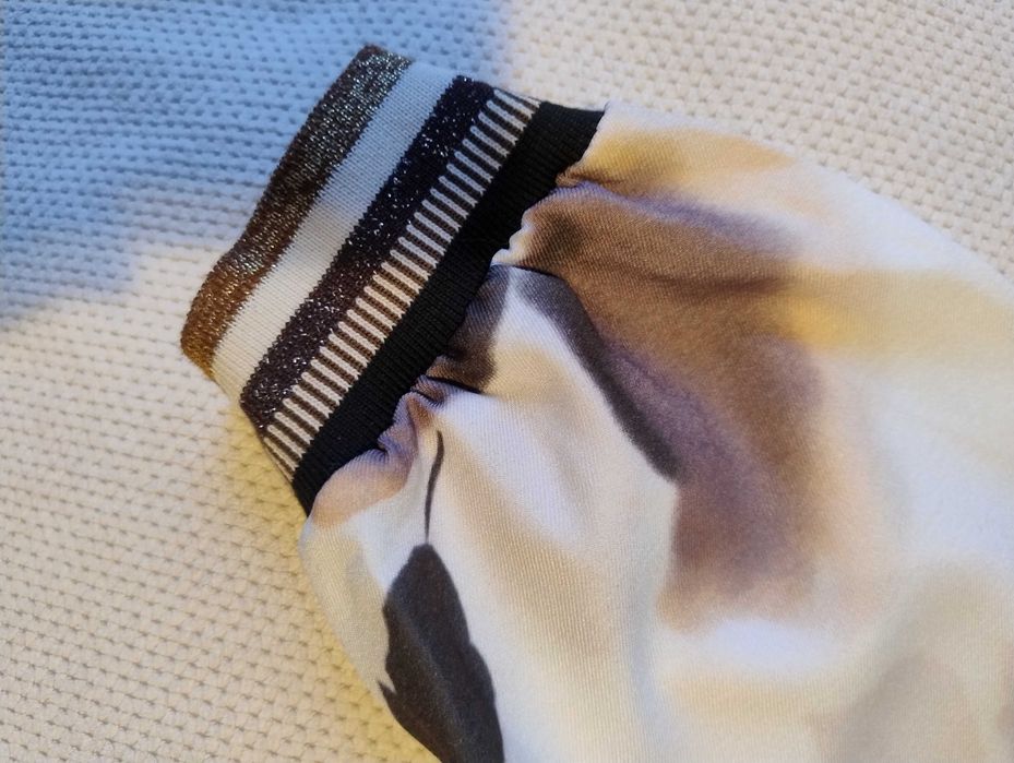 Bluzka Novum w kwiaty 44